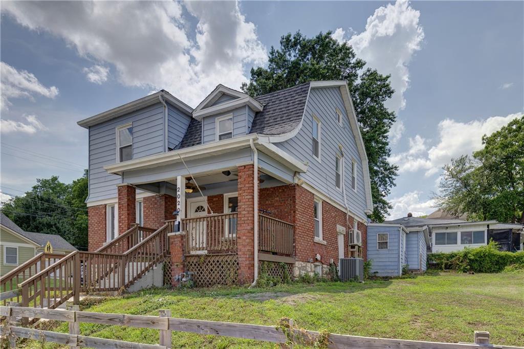 Listing Photo MLS #HMS2559114