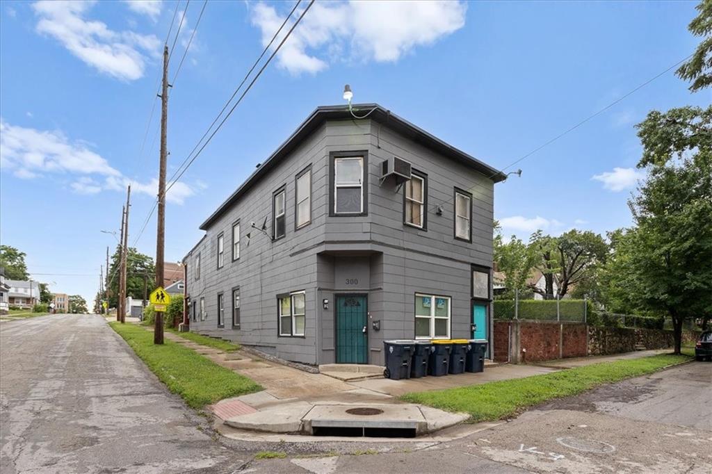 Listing Photo MLS #HMS2559128
