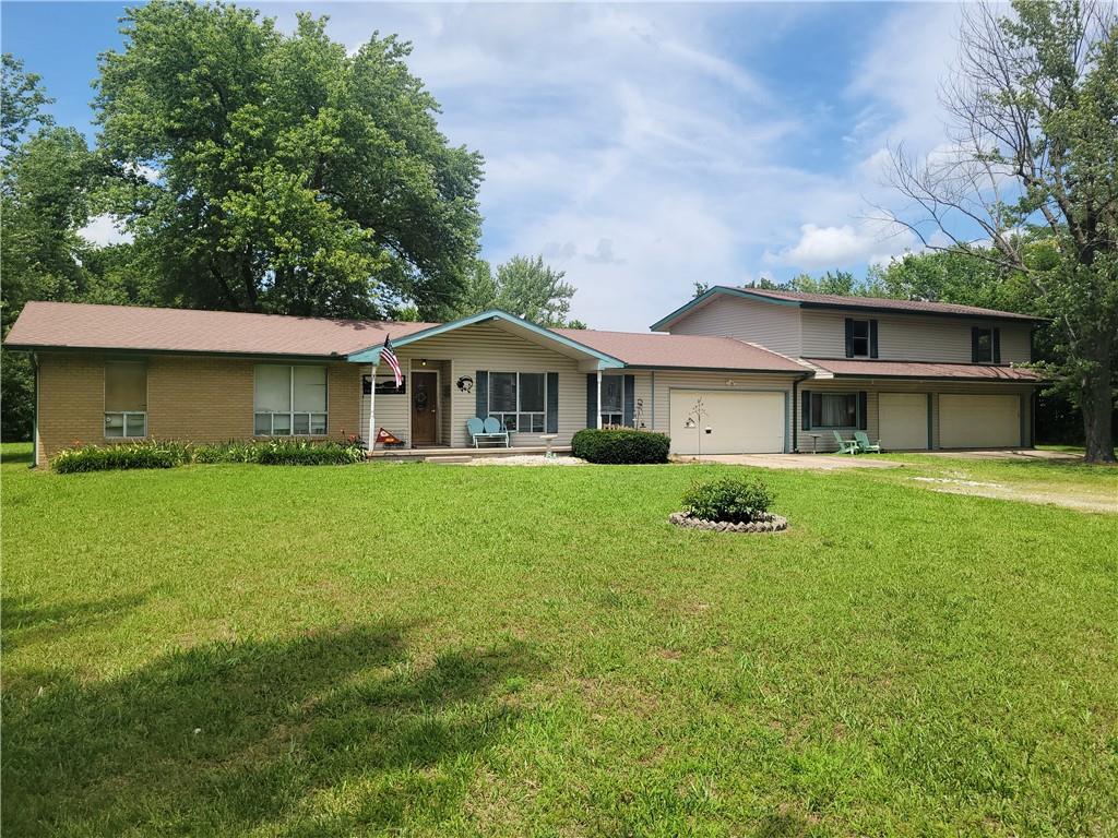 Listing Photo MLS #HMS2559221