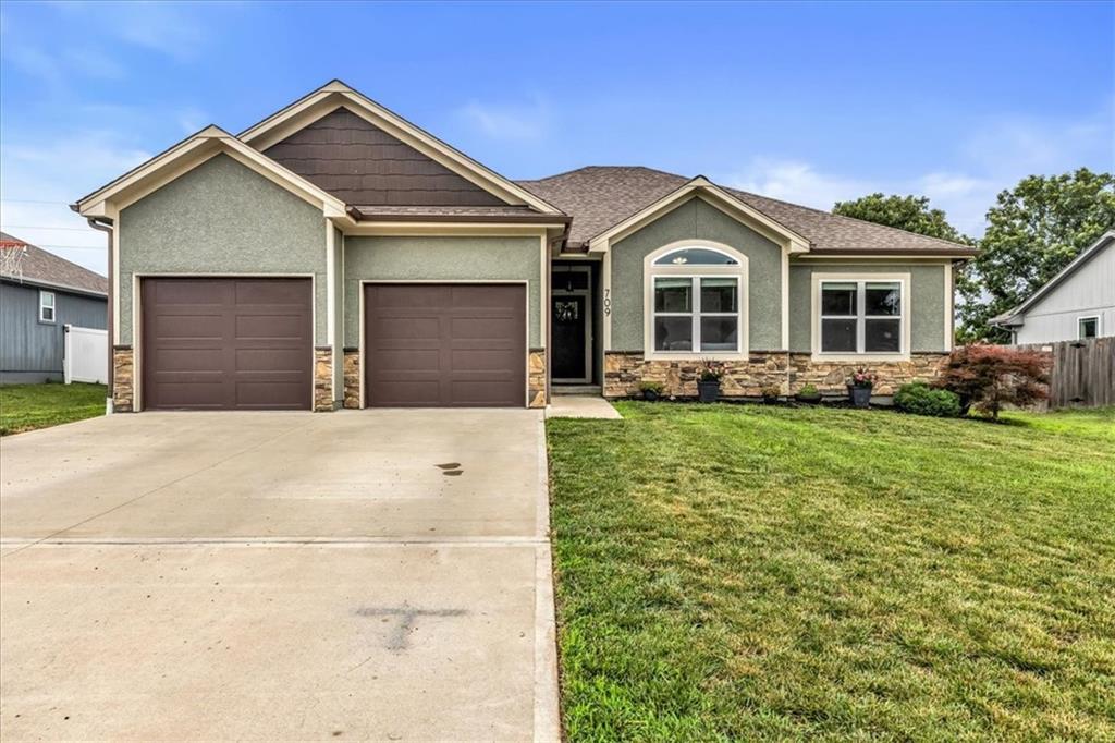Listing Photo MLS #HMS2559246
