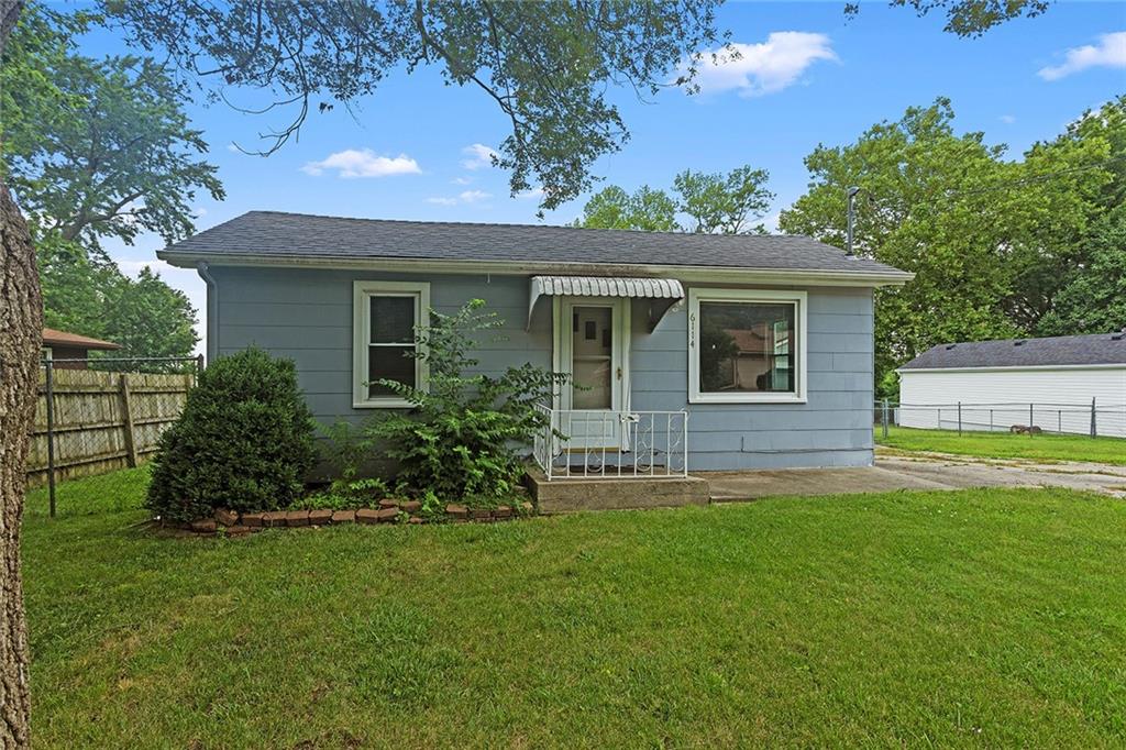 Listing Photo MLS #HMS2559258