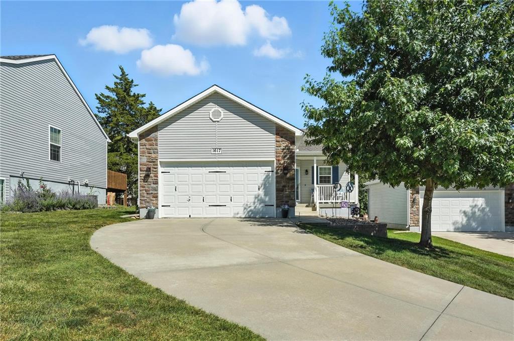 Listing Photo MLS #HMS2559310