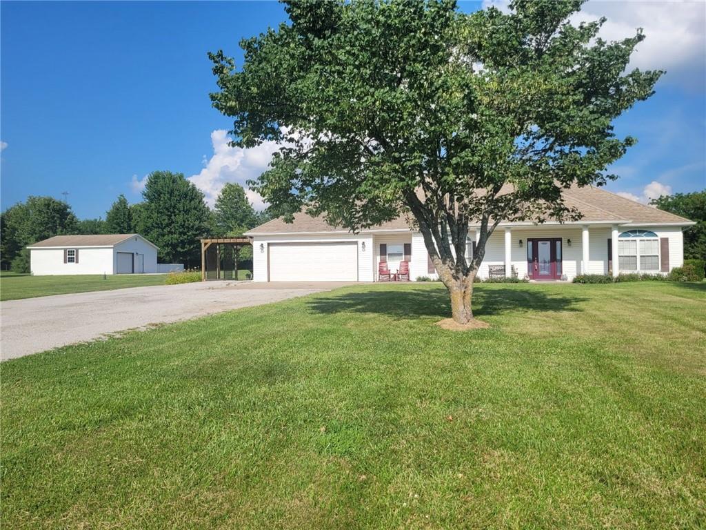 Listing Photo MLS #HMS2559454