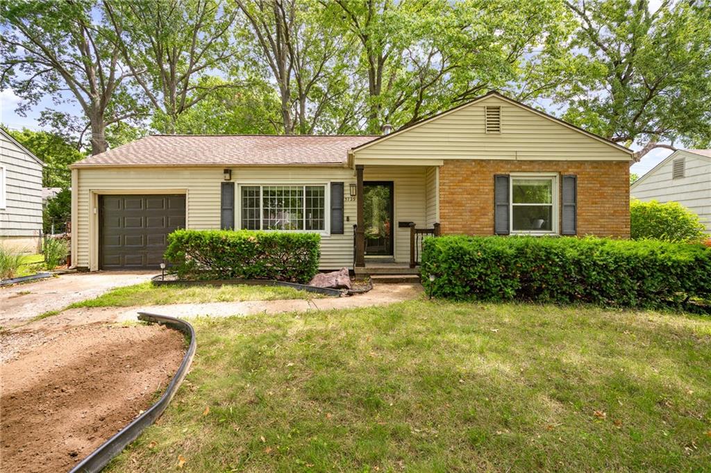 Listing Photo MLS #HMS2559548