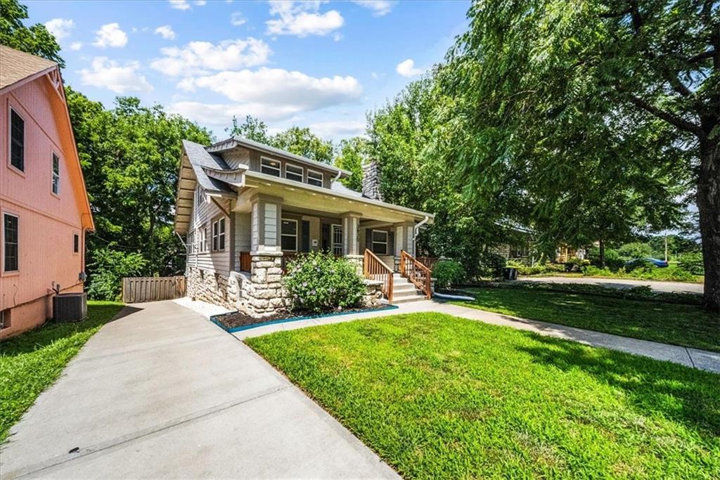 Listing Photo MLS #HMS2559589