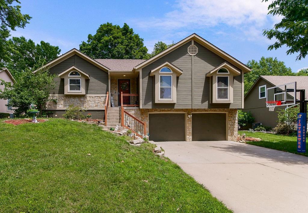 Listing Photo MLS #HMS2559603