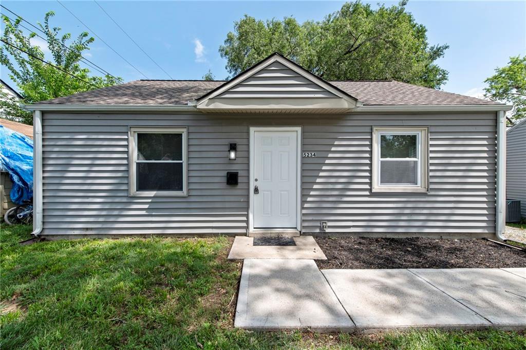 Listing Photo MLS #HMS2559604