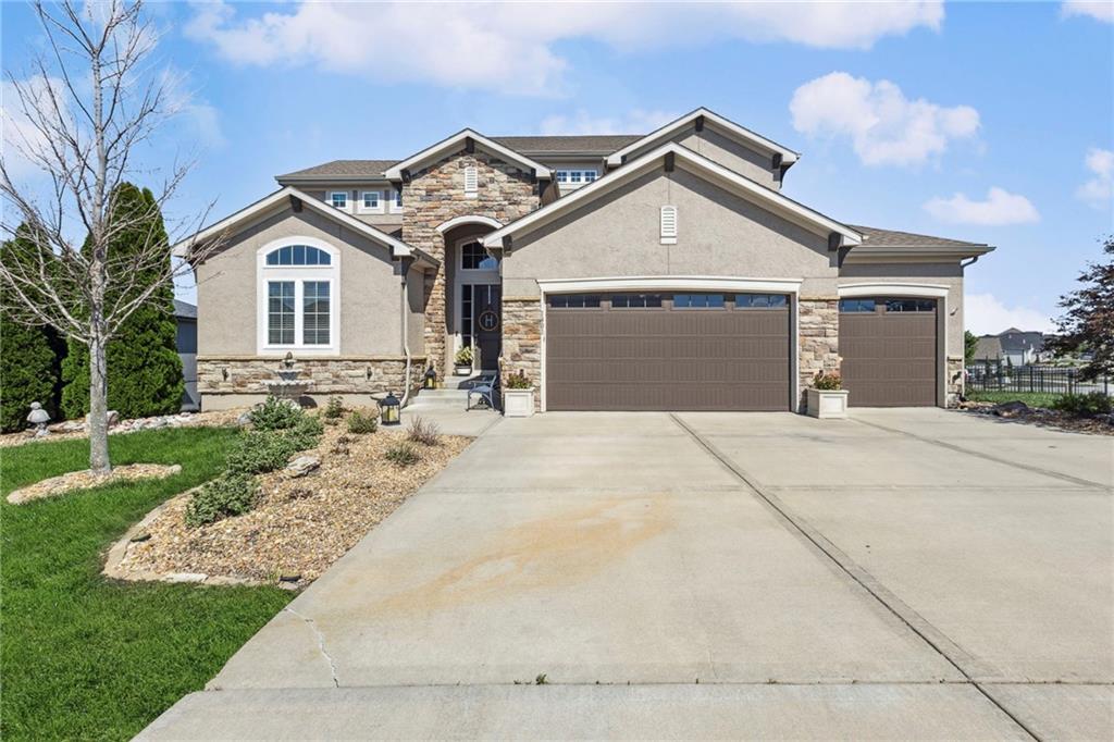 Listing Photo MLS #HMS2559644