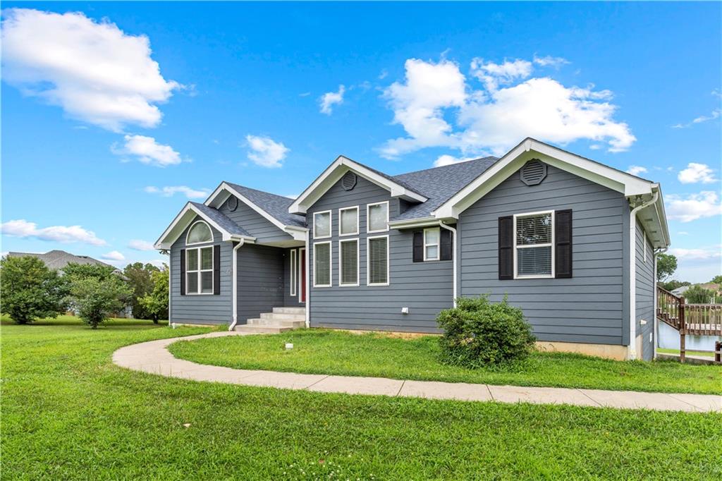Listing Photo MLS #HMS2559662