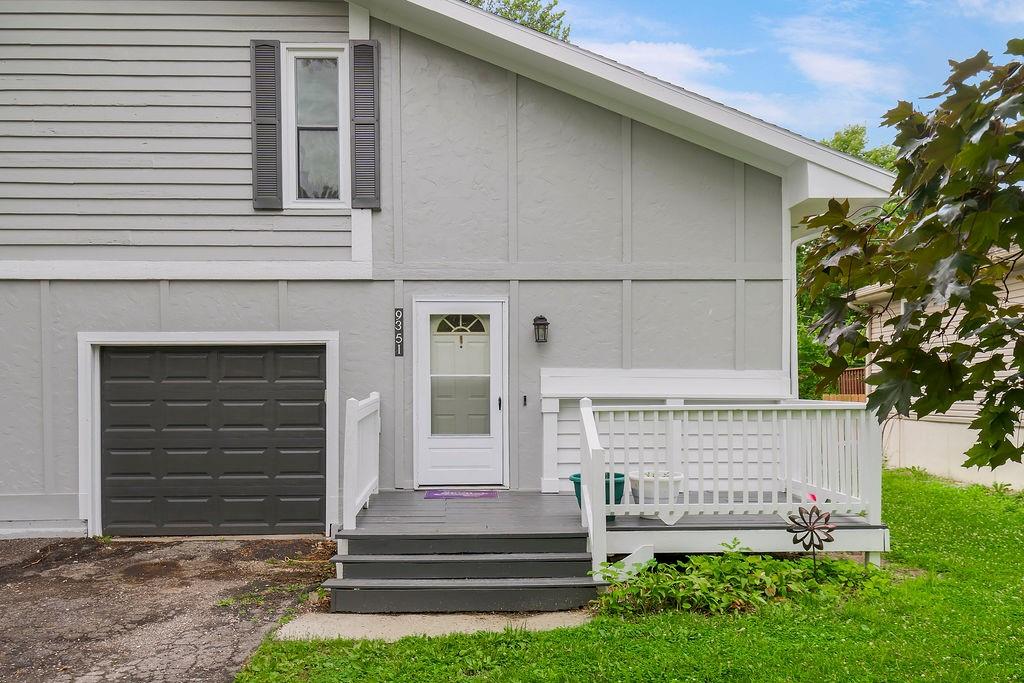 Listing Photo MLS #HMS2559701
