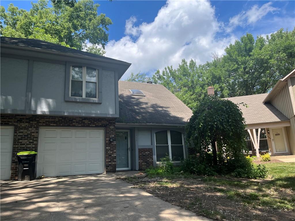 Listing Photo MLS #HMS2559849