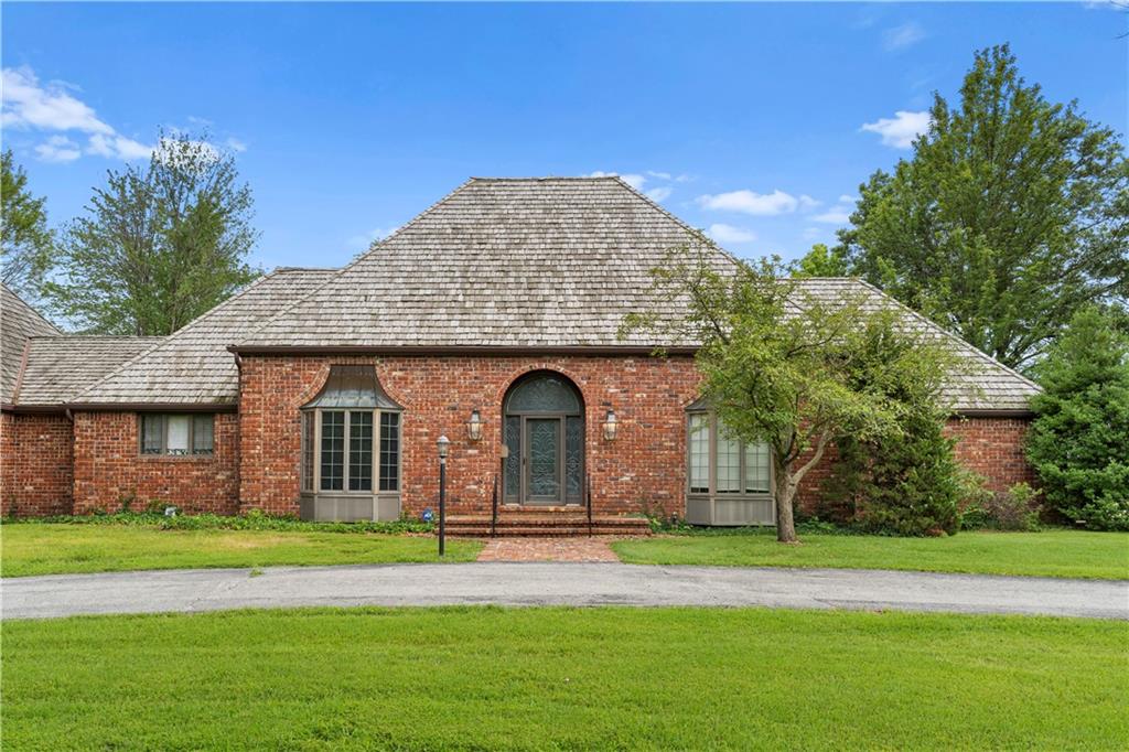Listing Photo MLS #HMS2559886