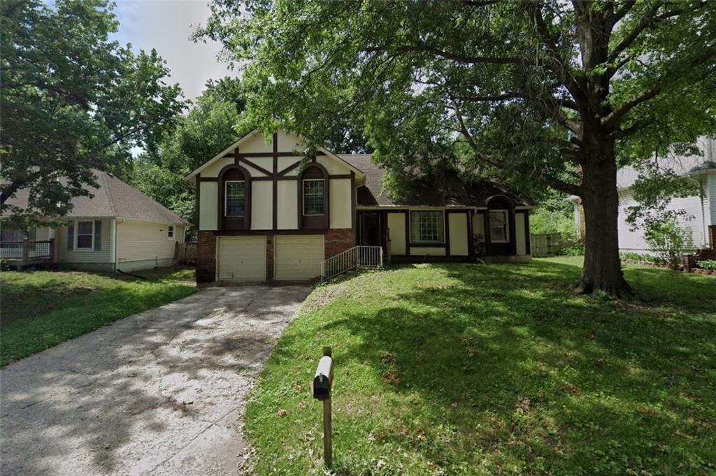 Listing Photo MLS #HMS2559897