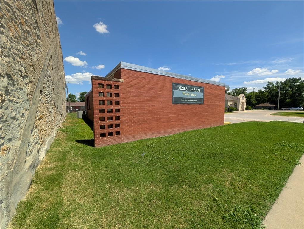 Listing Photo MLS #HMS2559898