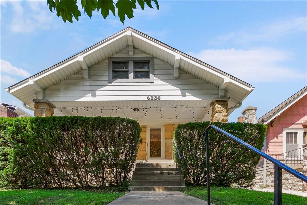 Listing Photo MLS #HMS2559918