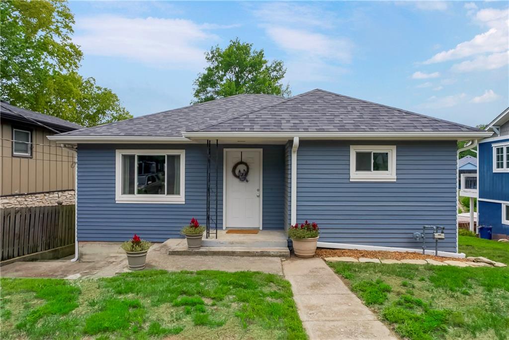 Listing Photo MLS #HMS2559945