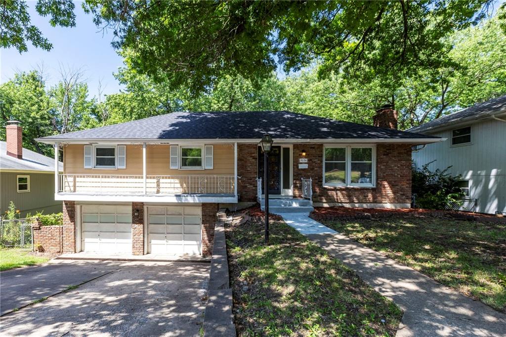 Listing Photo MLS #HMS2559970