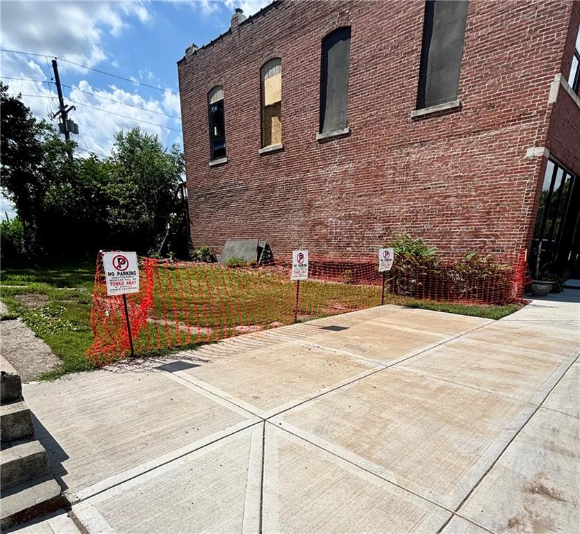 Listing Photo MLS #HMS2559976