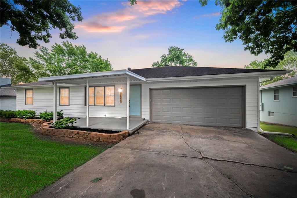 Listing Photo MLS #HMS2560031