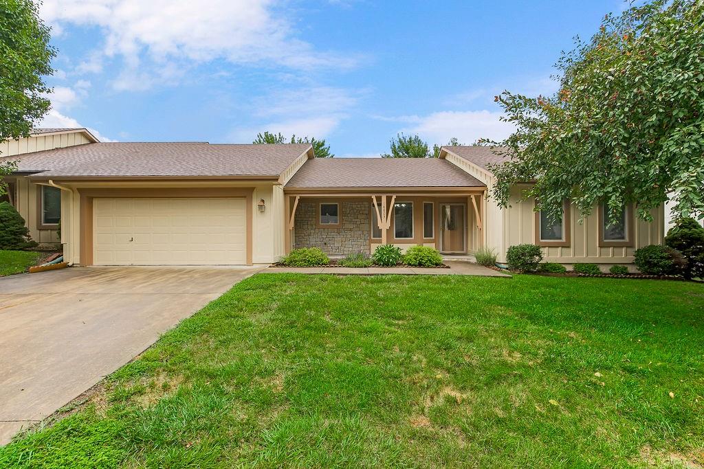 Listing Photo MLS #HMS2560111