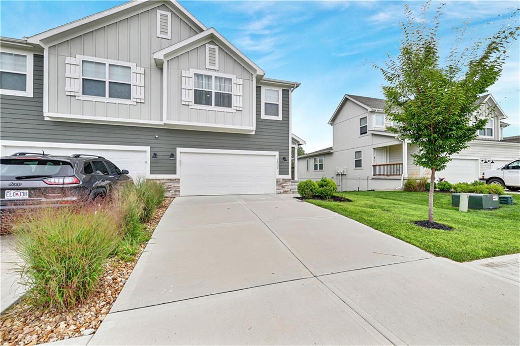 Listing Photo MLS #HMS2560171
