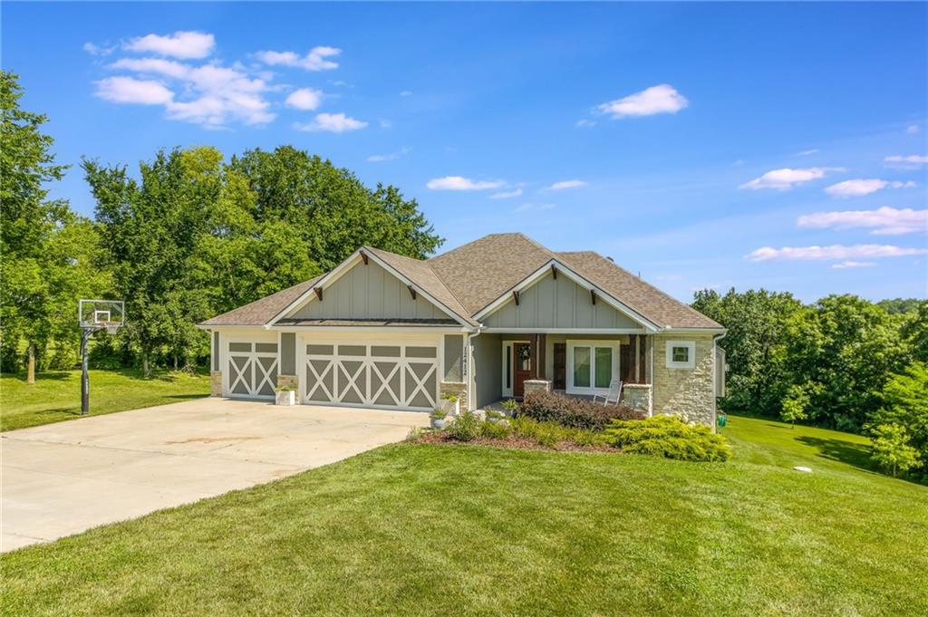 Listing Photo MLS #HMS2560189