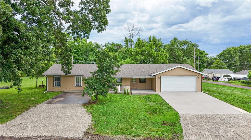 Listing Photo MLS #HMS2560195