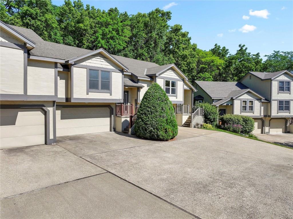 Listing Photo MLS #HMS2560214