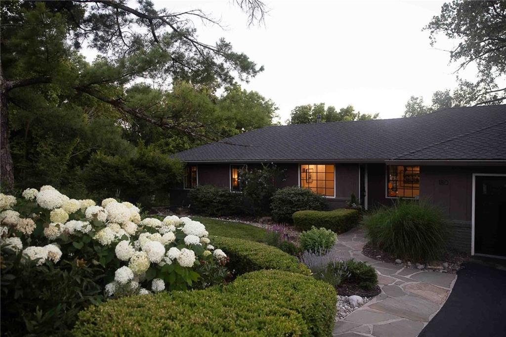 Listing Photo MLS #HMS2560227