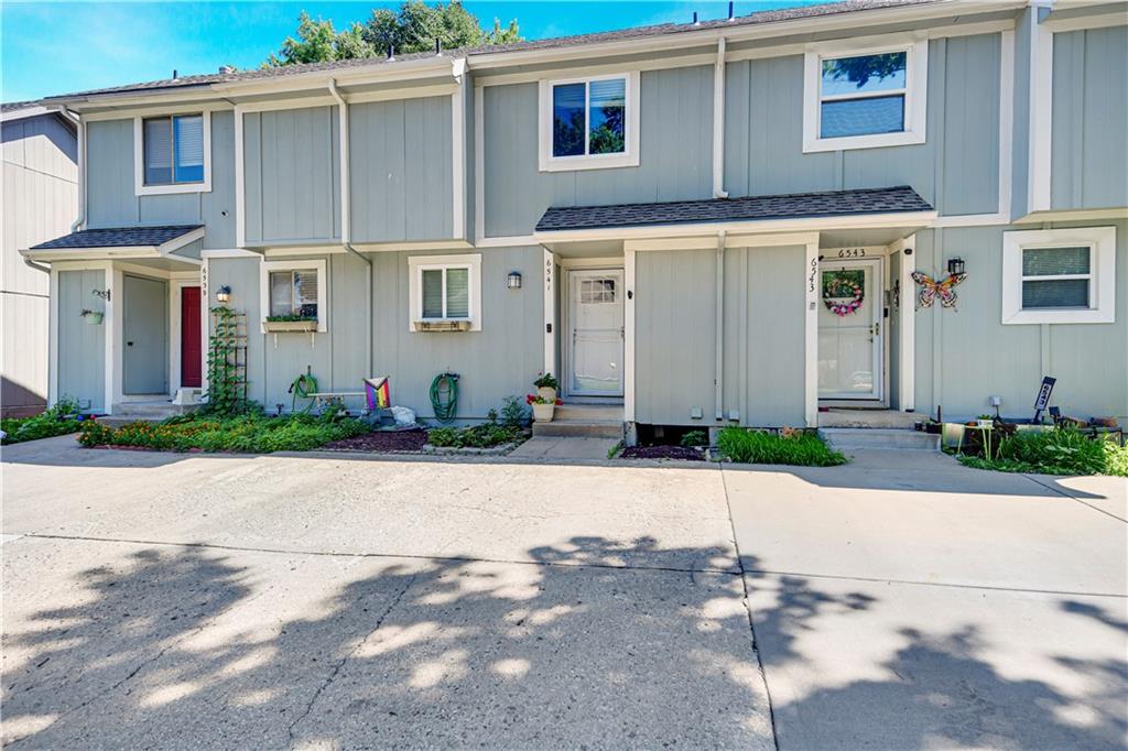 Listing Photo MLS #HMS2561318