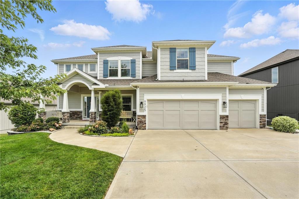 Listing Photo MLS #HMS2561338