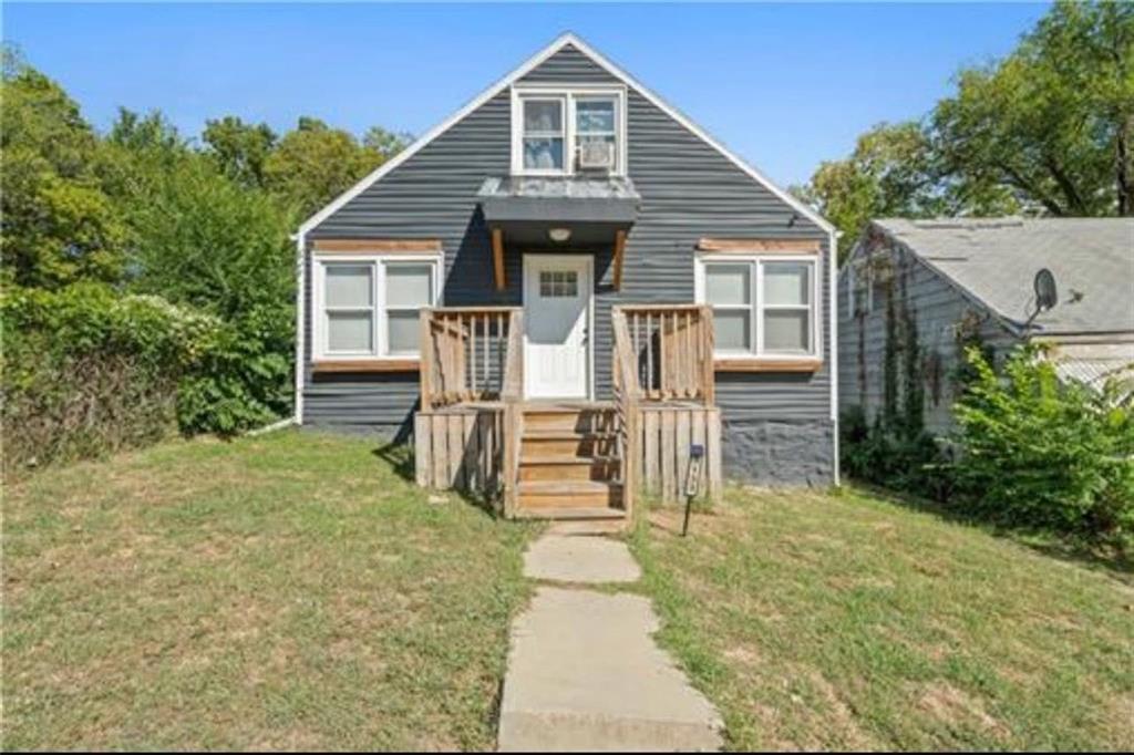 Listing Photo MLS #HMS2561349