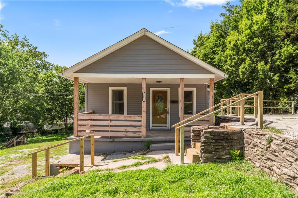 Listing Photo MLS #HMS2561350