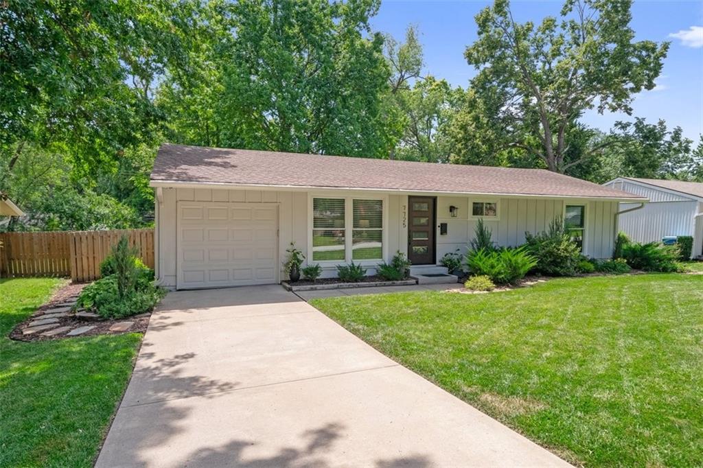 Listing Photo MLS #HMS2561435