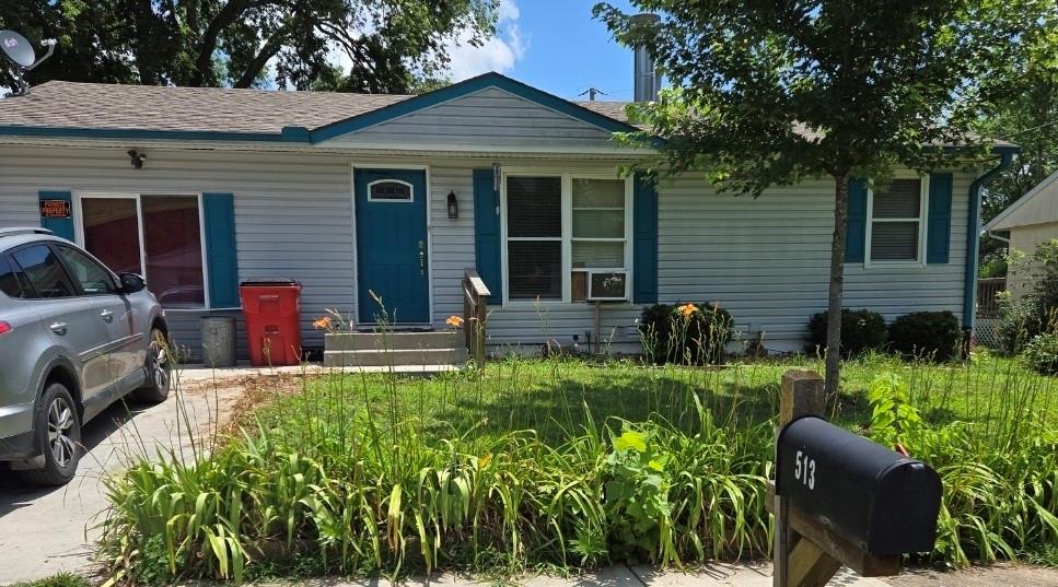 Listing Photo MLS #HMS2561512