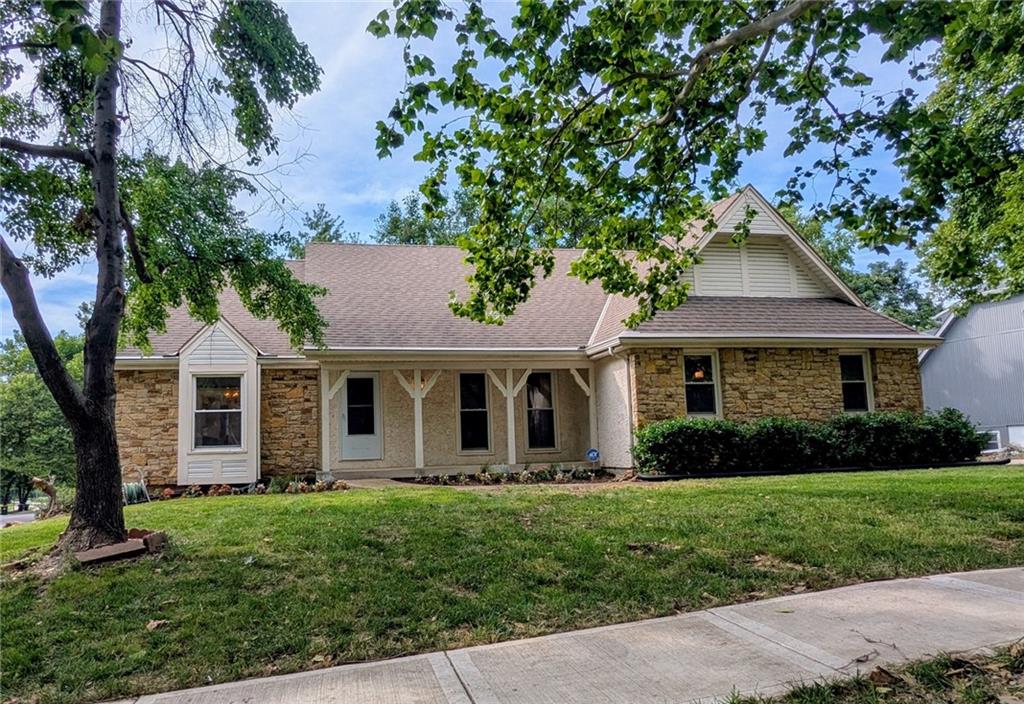 Listing Photo MLS #HMS2561529
