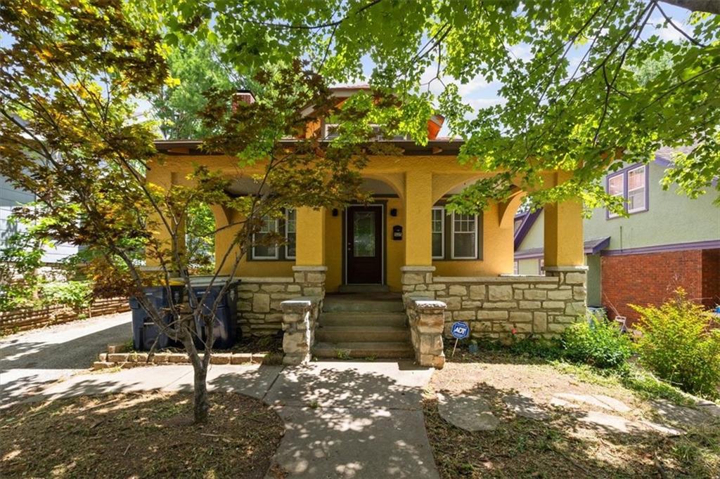 Listing Photo MLS #HMS2561539