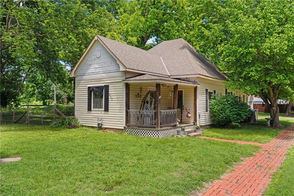 Listing Photo MLS #HMS2561549