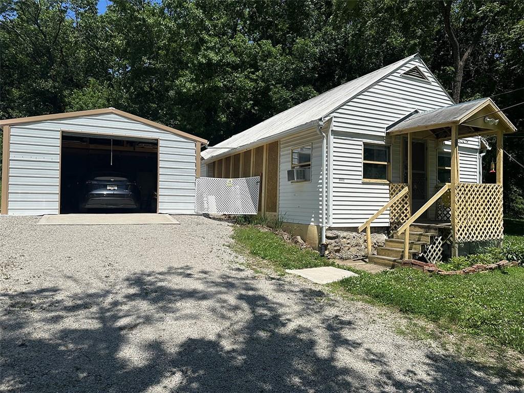 Listing Photo MLS #HMS2561550