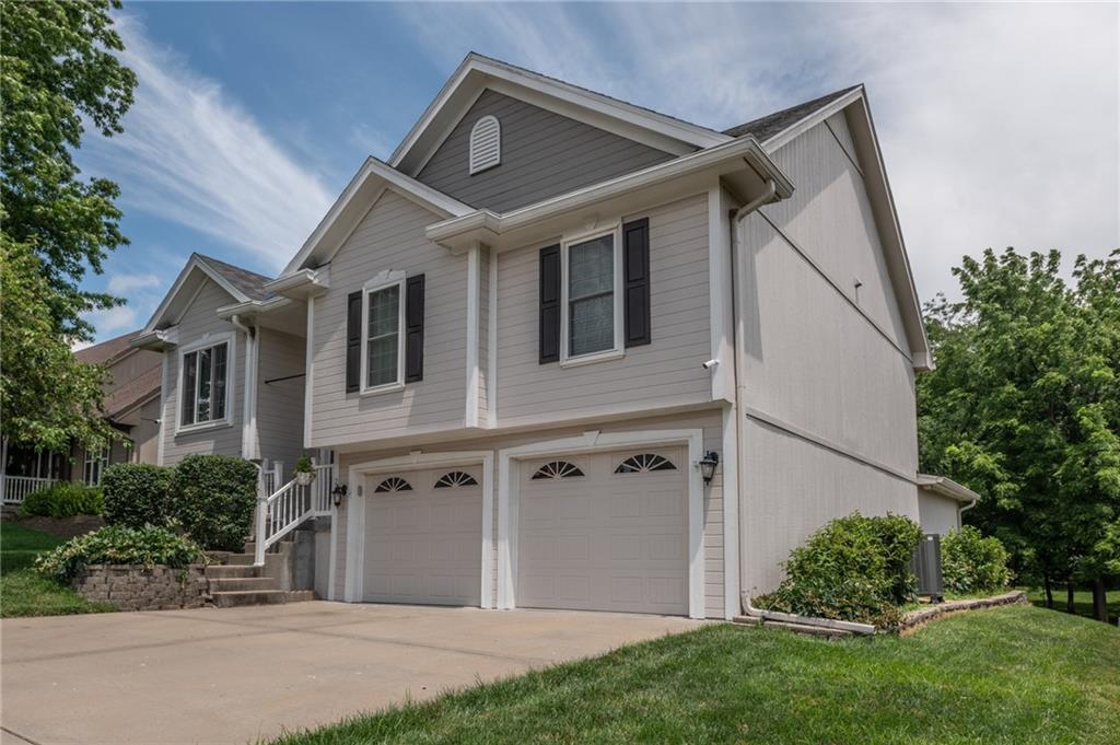 Listing Photo MLS #HMS2561575