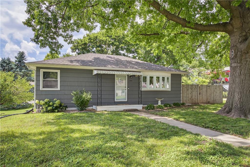 Listing Photo MLS #HMS2561648