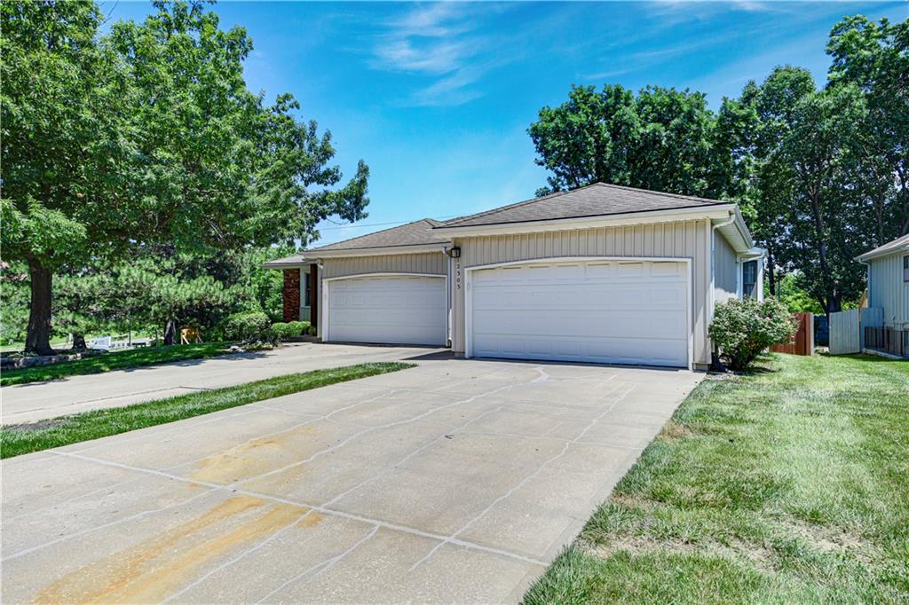 Listing Photo MLS #HMS2561650