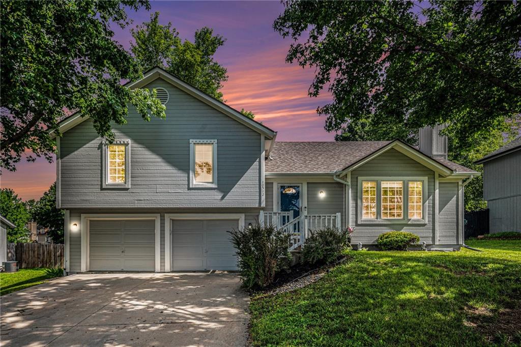 Listing Photo MLS #HMS2561677