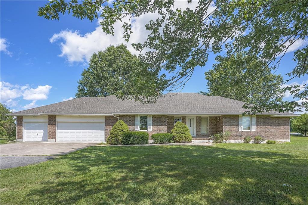 Listing Photo MLS #HMS2561806