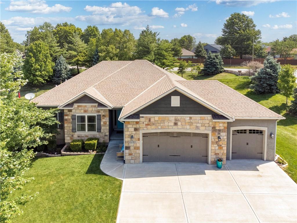 Listing Photo MLS #HMS2561819
