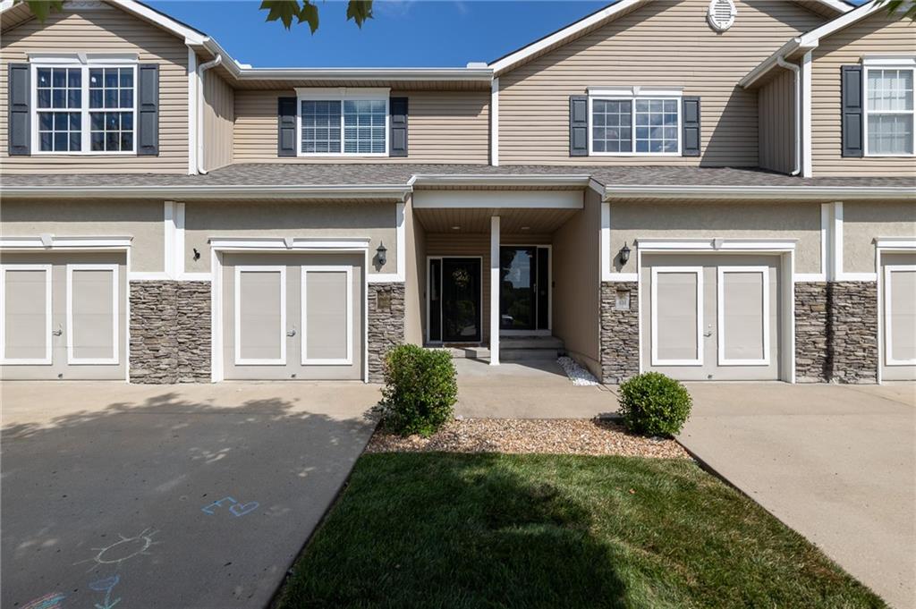 Listing Photo MLS #HMS2561857