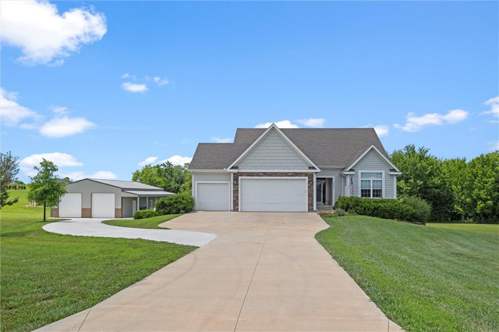 Listing Photo MLS #HMS2561866