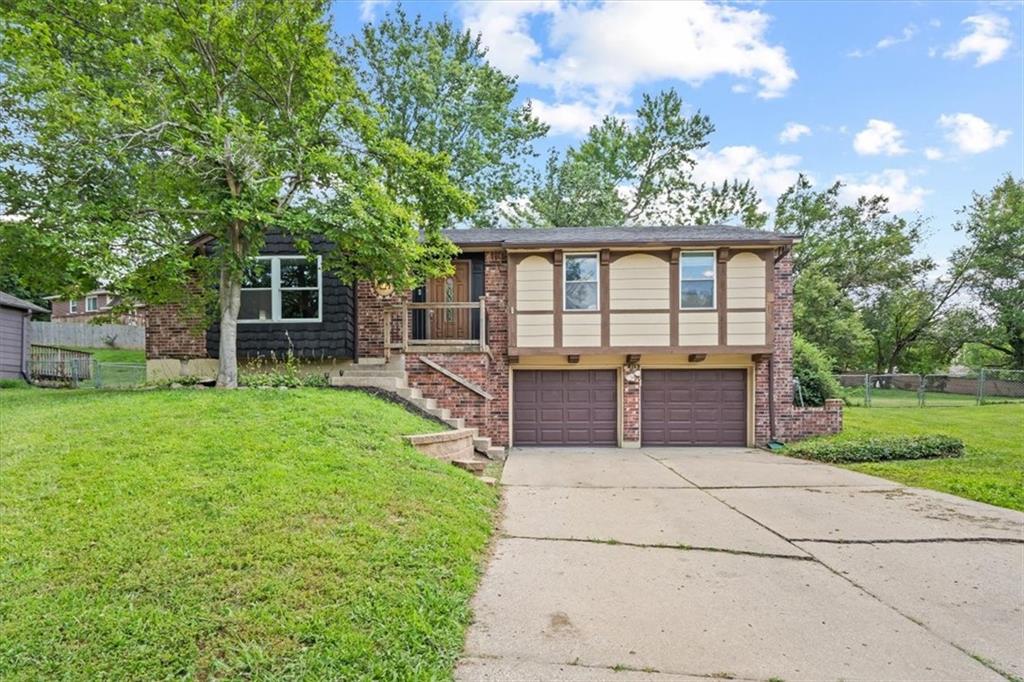 Listing Photo MLS #HMS2561897