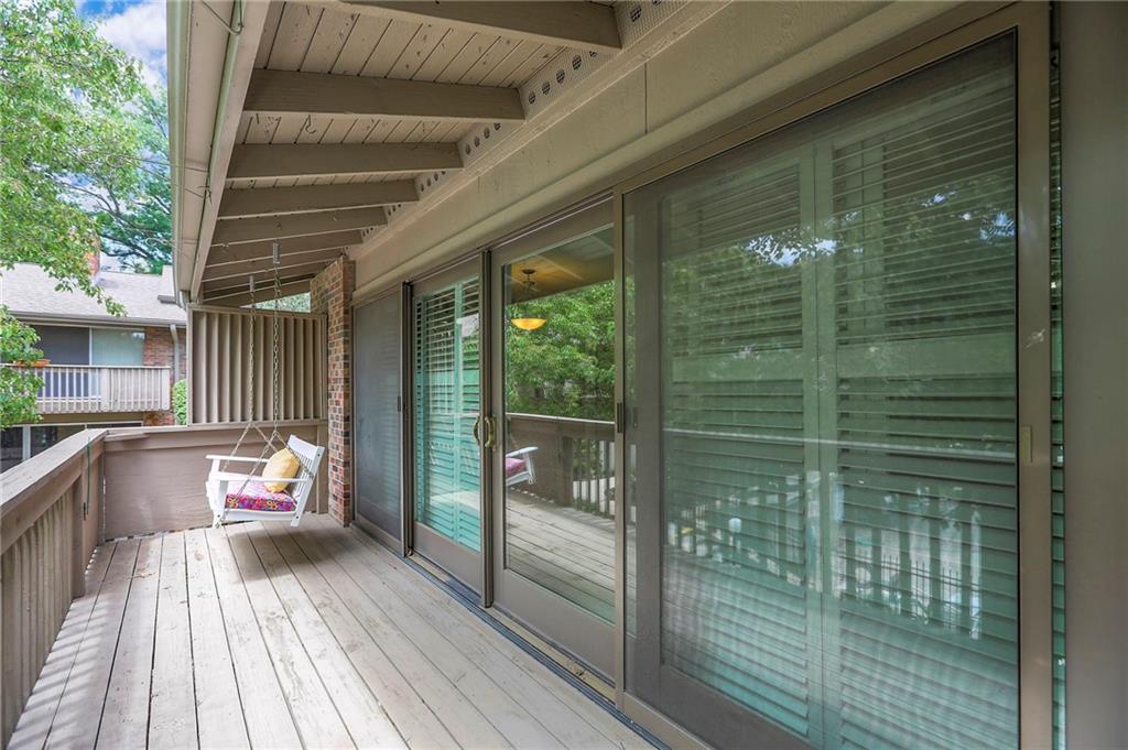 Listing Photo MLS #HMS2561921