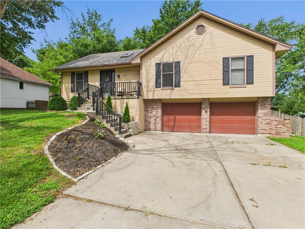 Listing Photo MLS #HMS2561924